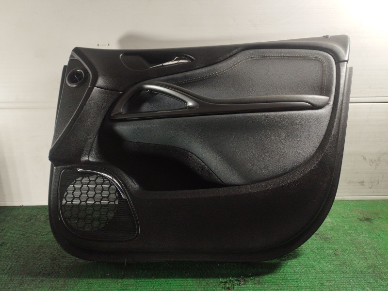 Recambio de guarnecido puerta delantera derecha para opel zafira / zafira family b (a05) 1.9 cdti (m75) referencia OEM IAM 34068