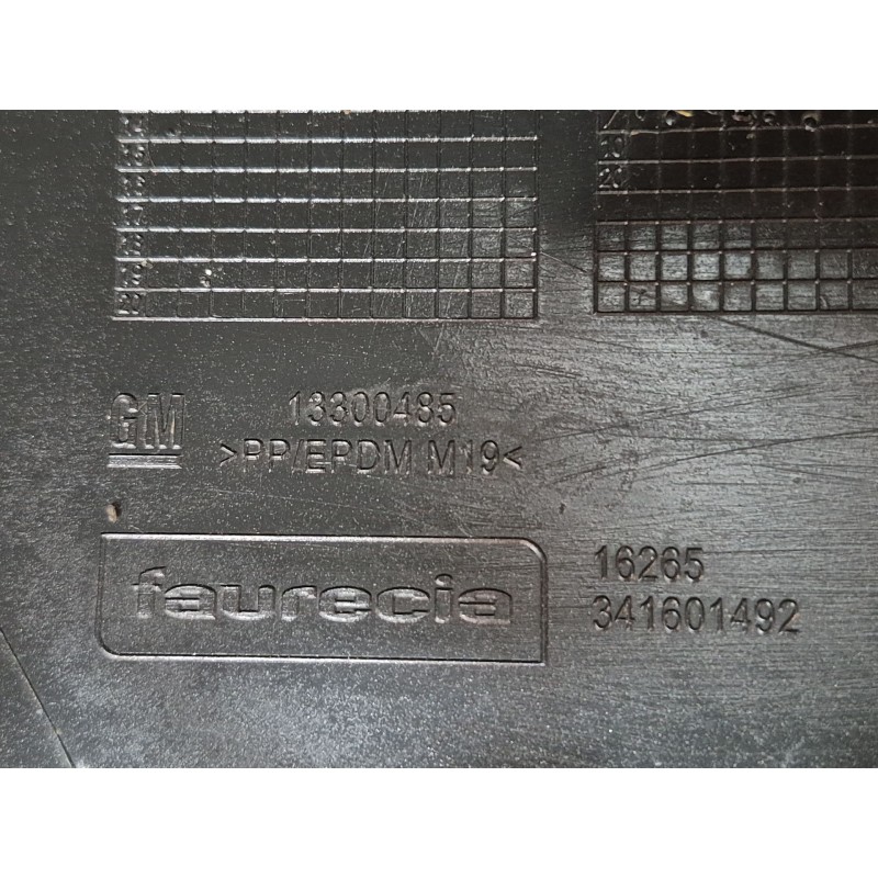 Recambio de paragolpes delantero para opel zafira / zafira family b (a05) 1.9 cdti (m75) referencia OEM IAM 13300485 341601492 1