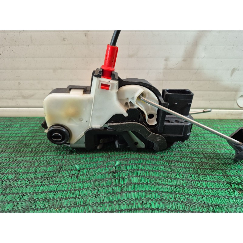 Recambio de cerradura puerta delantera derecha para opel zafira tourer c (p12) 1.6 cdti (75) referencia OEM IAM   