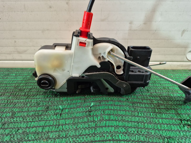 Recambio de cerradura puerta delantera derecha para opel zafira tourer c (p12) 1.6 cdti (75) referencia OEM IAM   