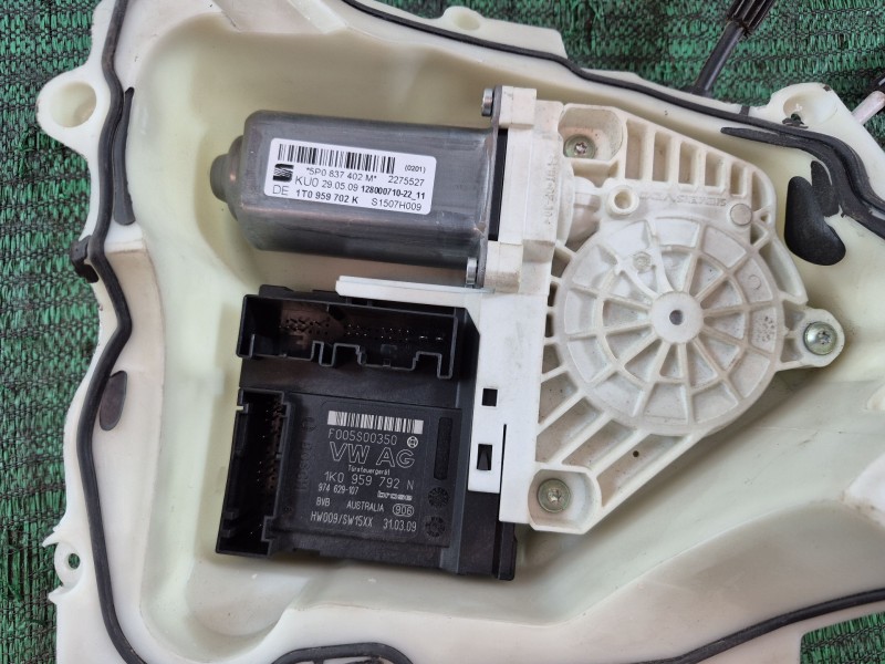 Recambio de elevalunas delantero derecho para seat altea (5p1) reference referencia OEM IAM 1K0959792N 974629107 F005S00350