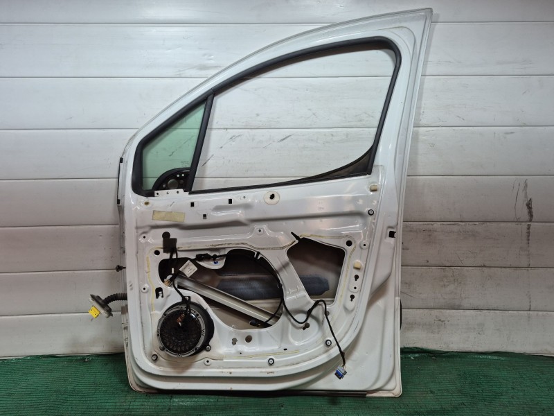 Recambio de puerta delantera derecha para peugeot partner furgoneta/monovolumen 1.6 bluehdi 100 referencia OEM IAM   