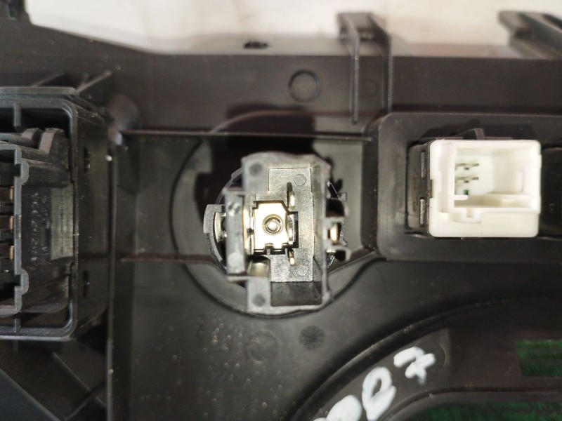 Recambio de mando multifuncion para peugeot partner furgoneta/monovolumen 1.6 bluehdi 100 referencia OEM IAM   