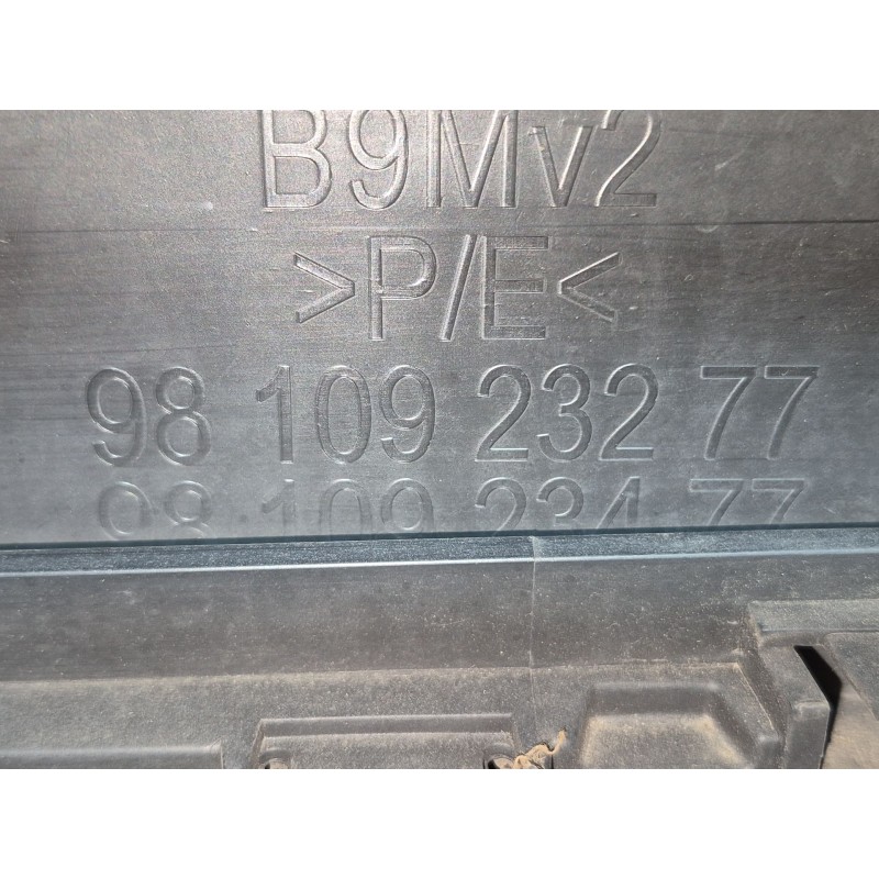 Recambio de paragolpes delantero para peugeot partner furgoneta/monovolumen 1.6 bluehdi 100 referencia OEM IAM   