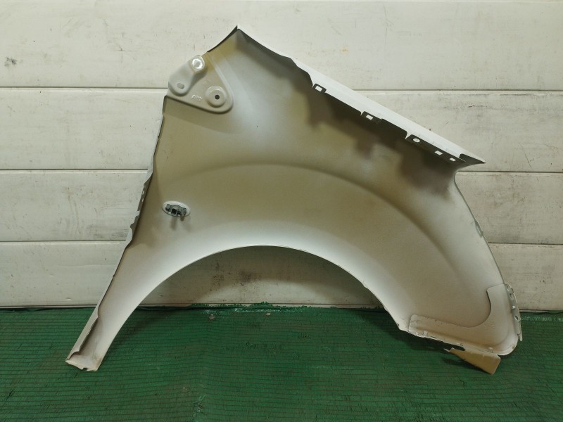 Recambio de aleta delantera izquierda para peugeot partner furgoneta/monovolumen 1.6 bluehdi 100 referencia OEM IAM   