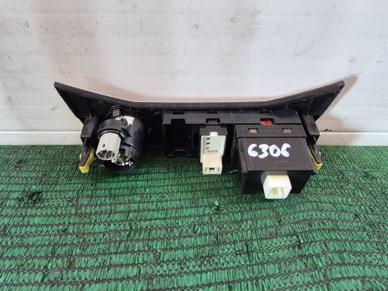 Recambio de mando climatizador para lexus rx (_u3_) 400h awd (mhu38_) referencia OEM IAM   