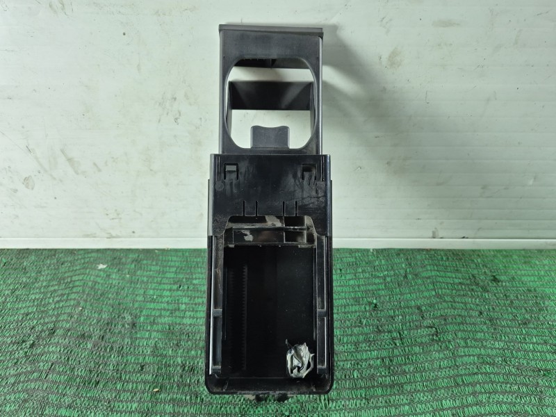 Recambio de posa vasos para lexus rx (_u3_) 400h awd (mhu38_) referencia OEM IAM   