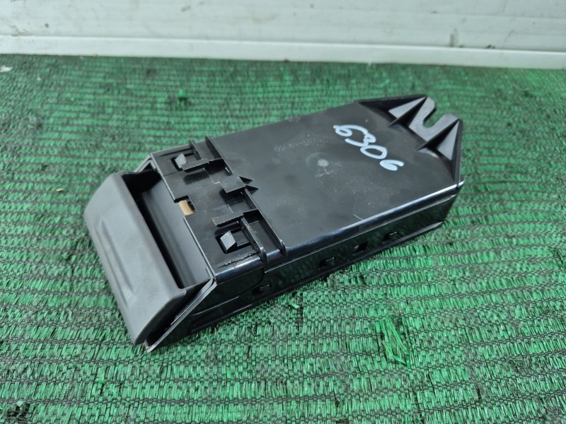 Recambio de posa vasos para lexus rx (_u3_) 400h awd (mhu38_) referencia OEM IAM   