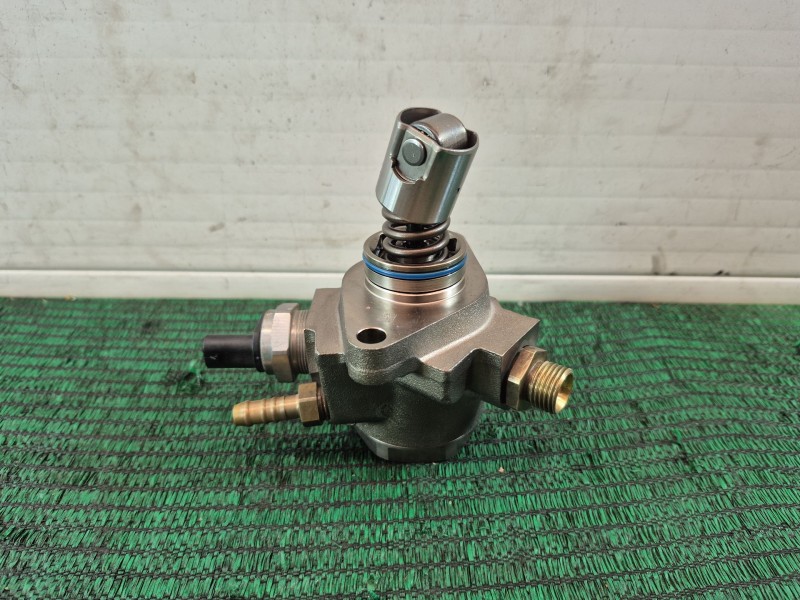 Recambio de bomba combustible para seat ateca (kh7, khp) 1.0 tsi referencia OEM IAM   