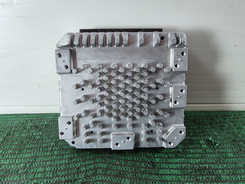 Recambio de centralita motor uce para lexus rx (_u3_) 400h awd (mhu38_) referencia OEM IAM 8954048340 89540483401 8954048340