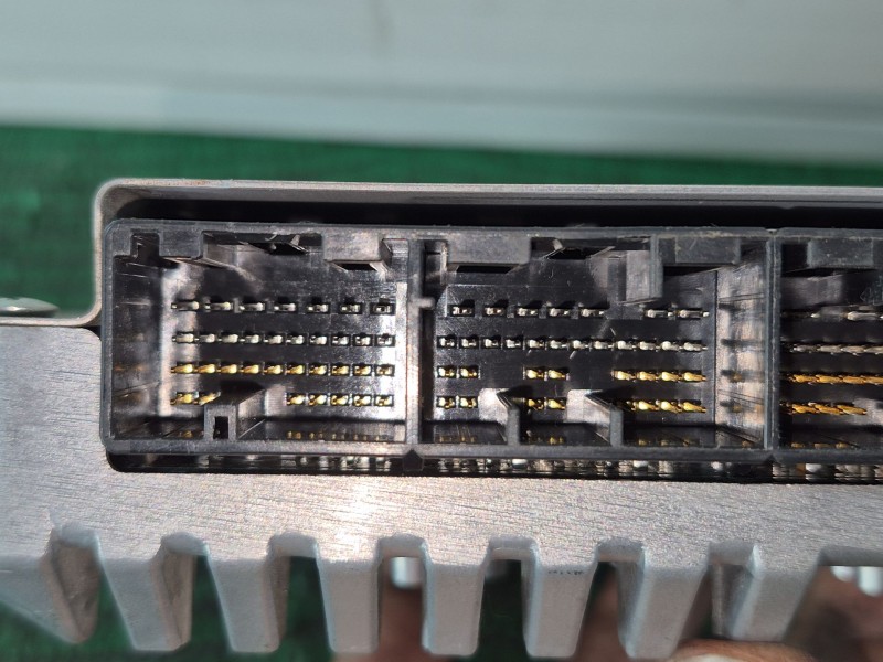 Recambio de centralita motor uce para lexus rx (_u3_) 400h awd (mhu38_) referencia OEM IAM 8954048340 89540483401 8954048340