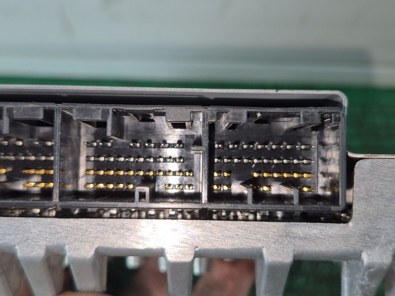 Recambio de centralita motor uce para lexus rx (_u3_) 400h awd (mhu38_) referencia OEM IAM 8954048340 89540483401 8954048340