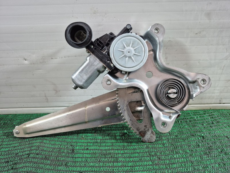 Recambio de elevalunas trasero izquierdo para lexus rx (_u3_) 400h awd (mhu38_) referencia OEM IAM   