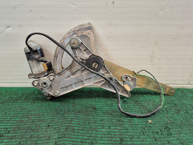 Recambio de elevalunas trasero izquierdo para mercedes-benz /8 (w114) 280 (114.060) referencia OEM IAM 0130821037 0130821037 013