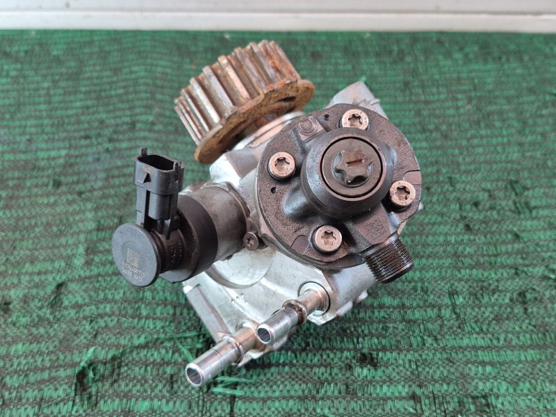 Recambio de bomba inyeccion para peugeot partner furgón/monospace 1.6 bluehdi 100 referencia OEM IAM   