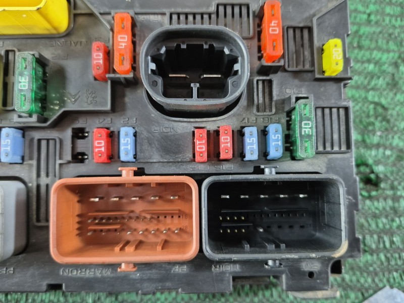 Recambio de caja reles / fusibles para peugeot 307 sw (3h) 1.6 16v referencia OEM IAM   