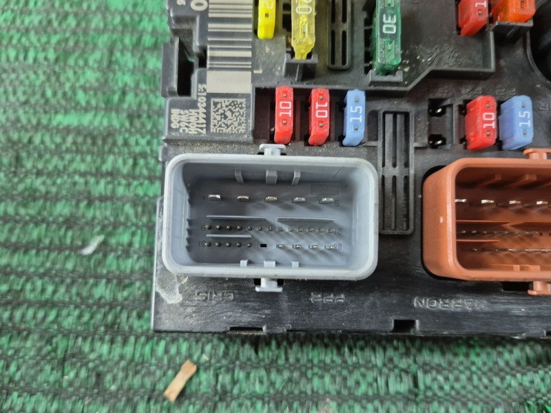 Recambio de caja reles / fusibles para peugeot 307 sw (3h) 1.6 16v referencia OEM IAM   