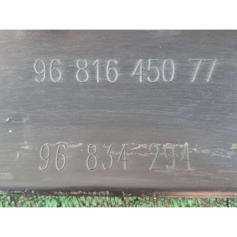 Recambio de molduras traseras para peugeot partner furgón/monospace 1.6 bluehdi 100 referencia OEM IAM 9681645077 96834294 96816