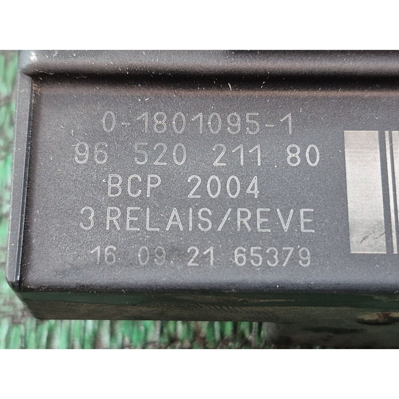 Recambio de caja precalentamiento para peugeot partner furgón/monospace 1.6 bluehdi 100 referencia OEM IAM 0-1801095-1 965202118