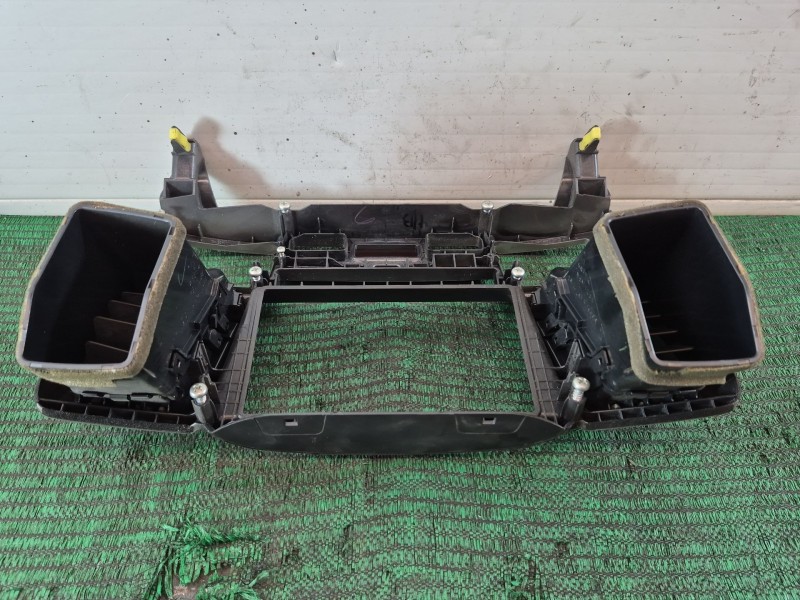 Recambio de rejilla aireadora para lexus rx (_u3_) 400h awd (mhu38_) referencia OEM IAM 5541248100 5541248100 5541248100
