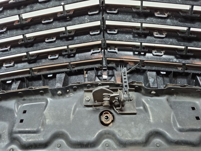 Recambio de capot para mercedes-benz clase e (w211) e 280 cdi (211.023) referencia OEM IAM   