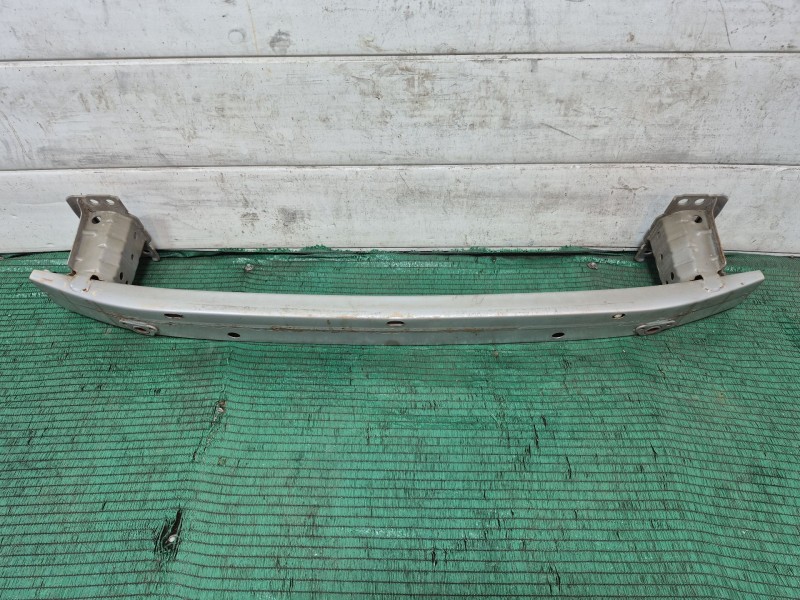 Recambio de refuerzo paragolpes delantero para toyota auris (_e15_) 1.6 (zre151_) referencia OEM IAM   