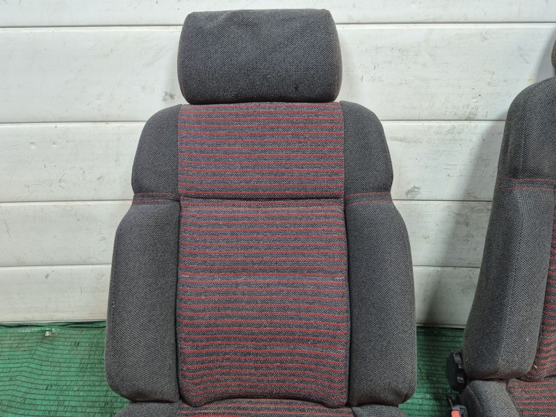 Recambio de asientos delanteros para peugeot 205 ii (20a/c) 1.6 gtx referencia OEM IAM   