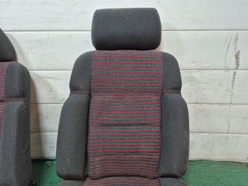 Recambio de asientos delanteros para peugeot 205 ii (20a/c) 1.6 gtx referencia OEM IAM   