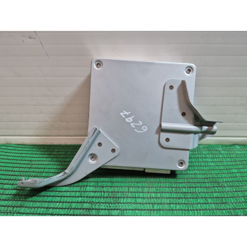 Recambio de centralita motor uce para toyota auris (_e15_) 1.6 (zre151_) referencia OEM IAM   