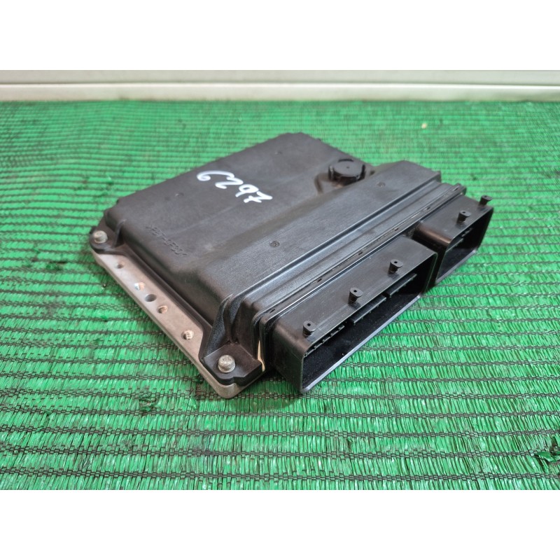 Recambio de centralita motor uce para toyota auris (_e15_) 1.6 (zre151_) referencia OEM IAM 8966102E71 MB2753000240 8966102E71