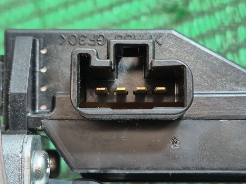 Recambio de motor limpia trasero para toyota auris (_e15_) 1.6 (zre151_) referencia OEM IAM   