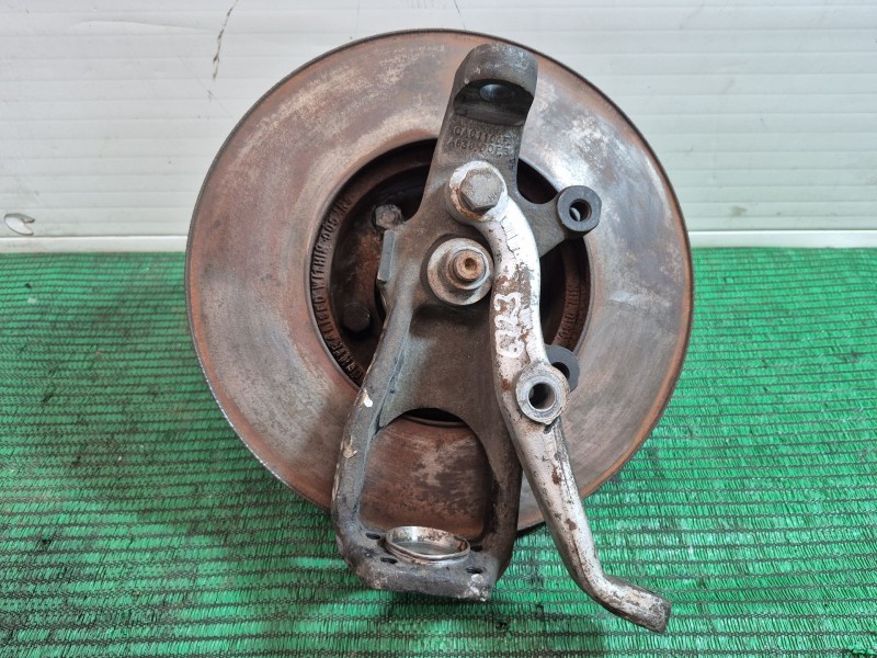 Recambio de mangueta delantera derecha para jaguar xj sovereign v12 referencia OEM IAM   