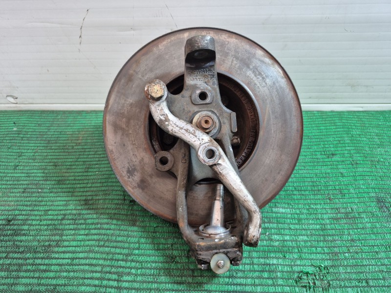 Recambio de mangueta delantera izquierda para jaguar xj sovereign v12 referencia OEM IAM   