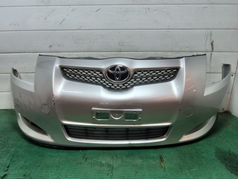 Recambio de paragolpes delantero para toyota auris (_e15_) 1.6 (zre151_) referencia OEM IAM   