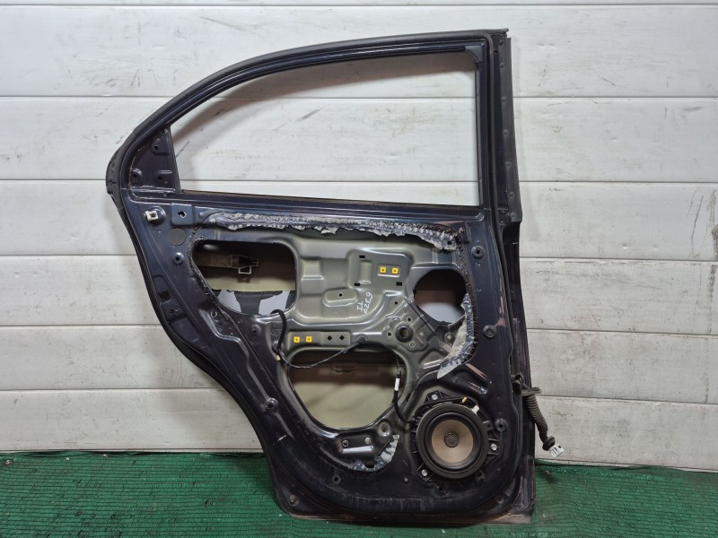 Recambio de puerta trasera izquierda para kia rio iii (ub) 1.1 crdi referencia OEM IAM   