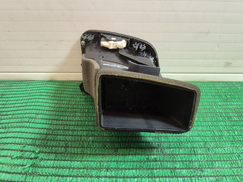 Recambio de rejilla aireadora para kia rio iii (ub) 1.1 crdi referencia OEM IAM   