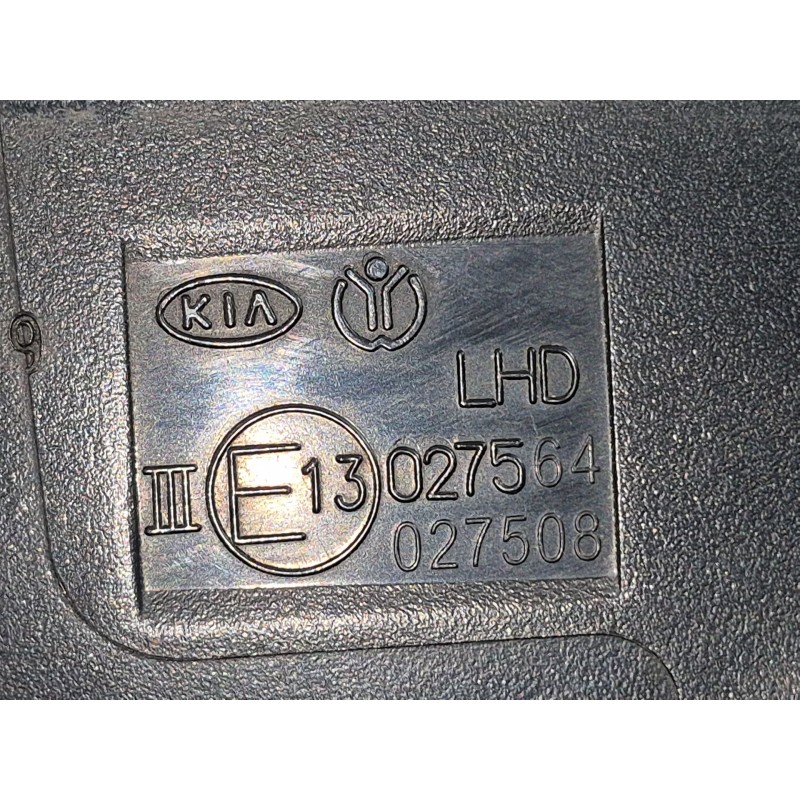 Recambio de retrovisor izquierdo para kia rio iii (ub) 1.1 crdi referencia OEM IAM   