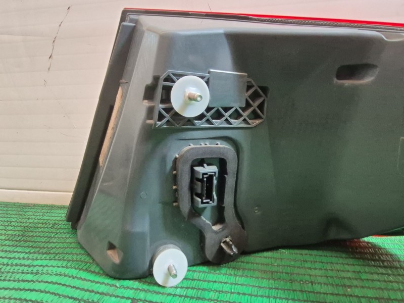 Recambio de piloto trasero izquierdo para bmw 5 (f10) 525 d xdrive referencia OEM IAM   