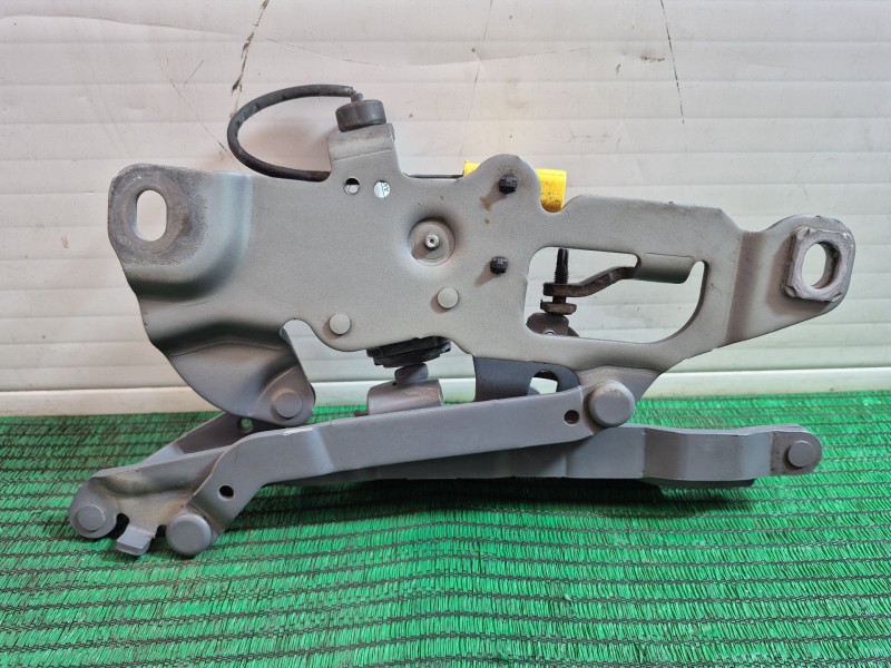 Recambio de visagra capo izq para bmw 5 (f10) 525 d xdrive referencia OEM IAM   