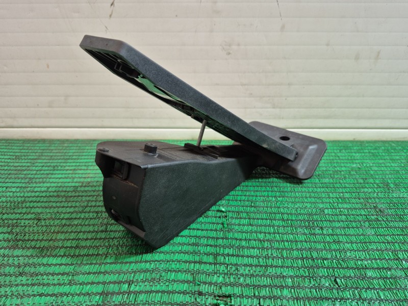 Recambio de pedal acelerador para bmw 5 (f10) 525 d xdrive referencia OEM IAM   