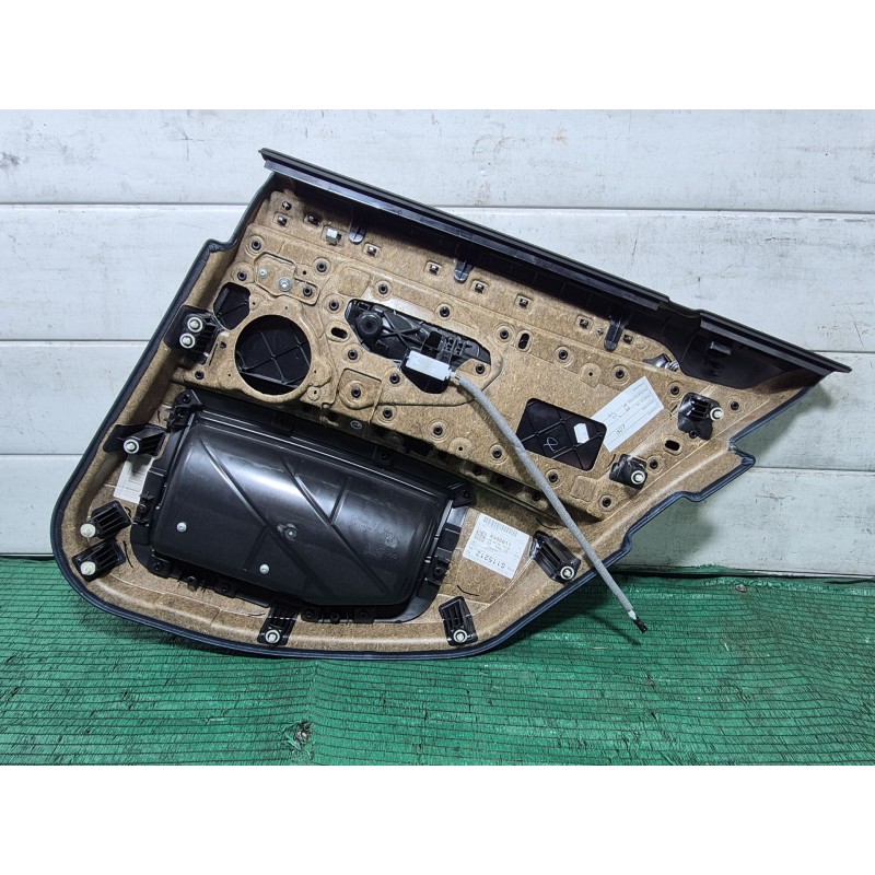 Recambio de guarnecido puerta trasera izquierda para bmw 5 (f10) 525 d xdrive referencia OEM IAM   