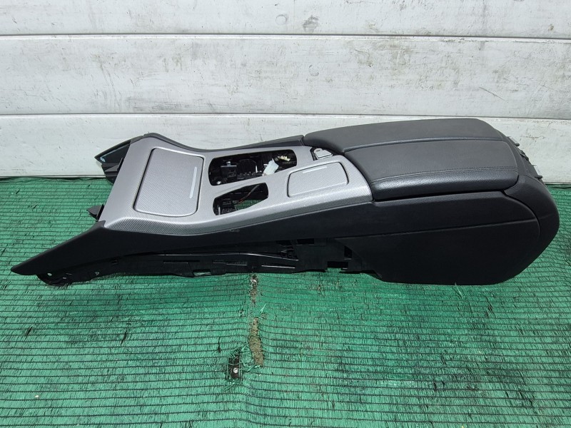 Recambio de consola central trasera para bmw 5 (f10) 525 d xdrive referencia OEM IAM   
