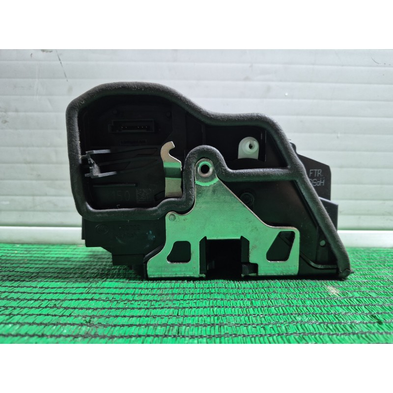 Recambio de cerradura puerta delantera derecha para bmw 5 (f10) 525 d xdrive referencia OEM IAM A053702 A053702 A053702