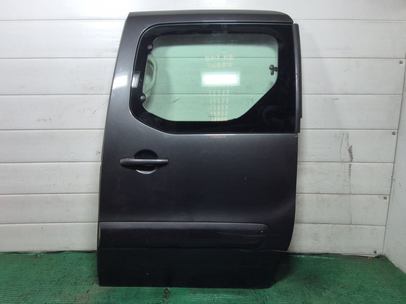 Recambio de puerta trasera izquierda para peugeot partner furgón/monospace 1.6 bluehdi 100 referencia OEM IAM   