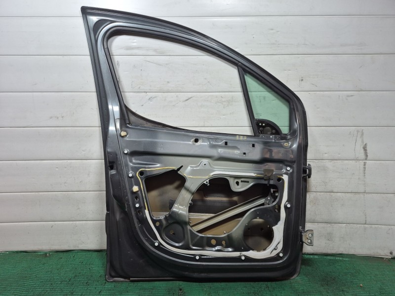 Recambio de puerta delantera izquierda para peugeot partner furgón/monospace 1.6 bluehdi 100 referencia OEM IAM   