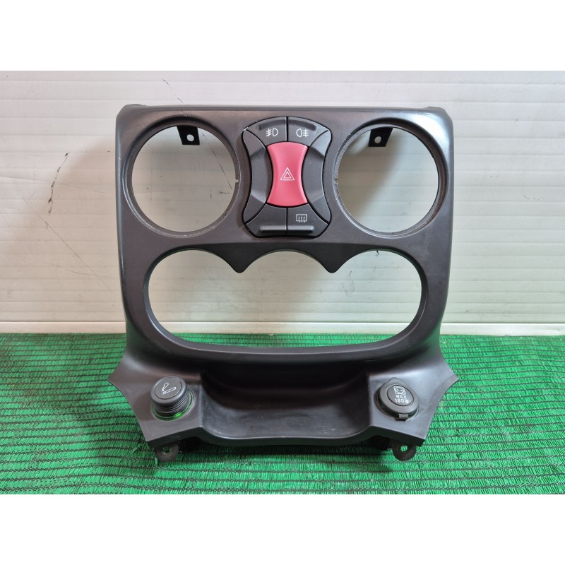 Recambio de moldura salpicadero para peugeot partner furgón/monospace 1.6 bluehdi 100 referencia OEM IAM   