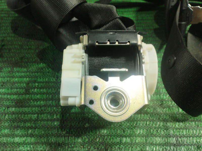 Recambio de cinturon seguridad trasero central para bmw 5 (f10) 525 d xdrive referencia OEM IAM   