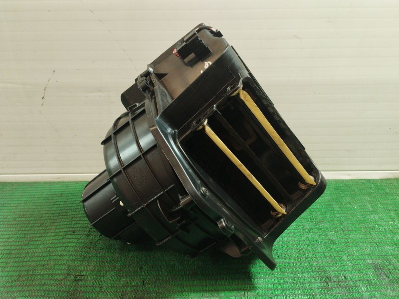 Recambio de ventilador calefaccion para bmw 5 (f10) 525 d xdrive referencia OEM IAM   