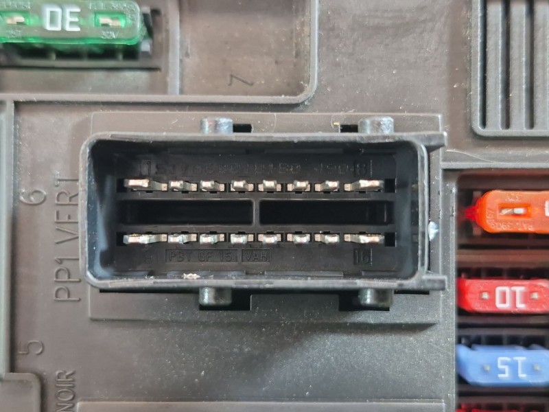 Recambio de caja reles / fusibles para citroën xsara picasso (n68) 1.6 referencia OEM IAM   
