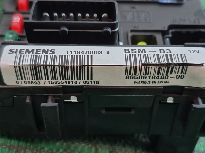 Recambio de caja reles / fusibles para citroën xsara picasso (n68) 1.6 referencia OEM IAM   